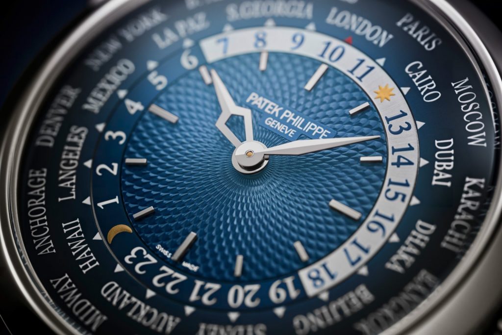 UK Perfect Replica Patek Philippe Introduces a New Variant of Ref. 5230