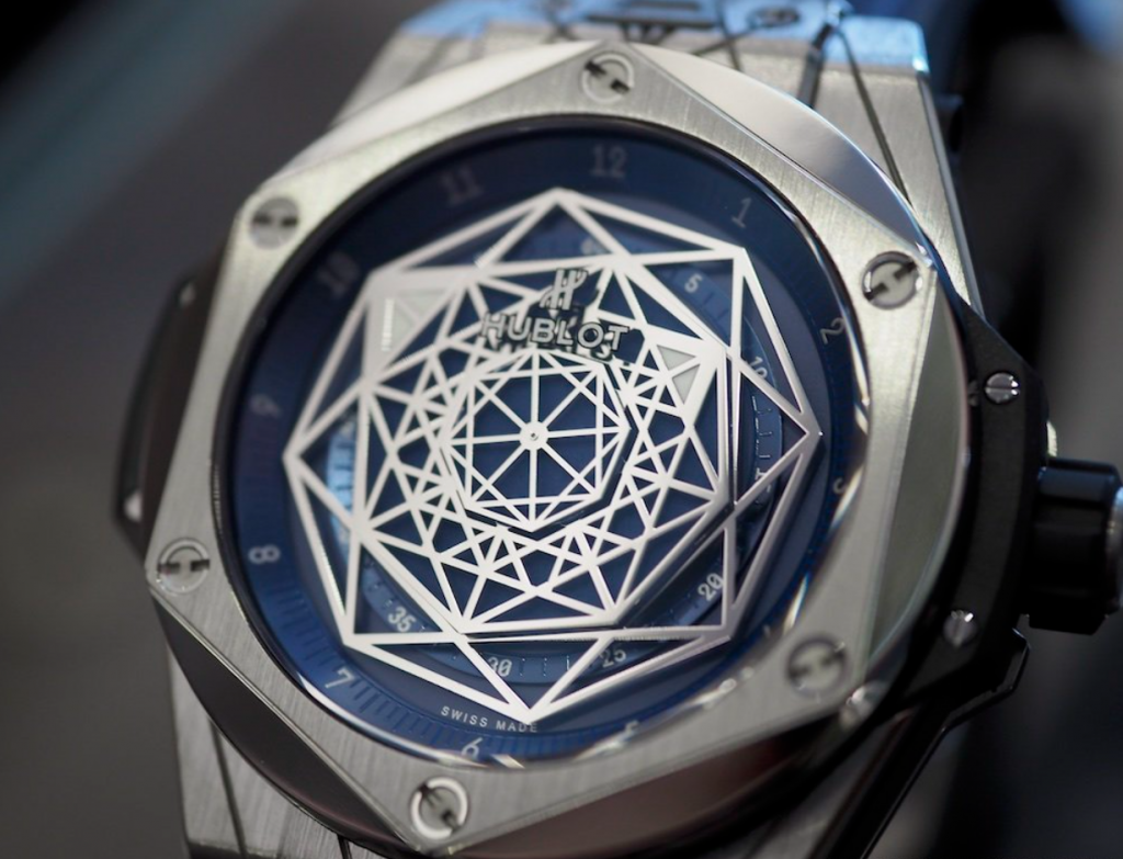 UK Swiss Fake Hublot Big Bang Sang Bleu Titanium. What Makes this Watch Special?